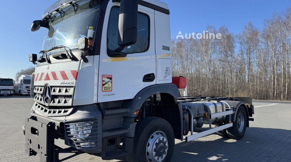 Ciężarówka podwozie Mercedes-Benz Arocs 1835 4x4 37tys.km!!! Import France