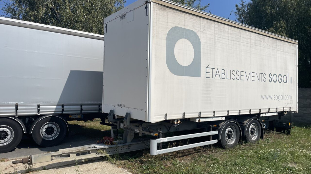 Przyczepa plandeka Schmitz Cargobull FREJAT BDF rama ocynk Import Francja