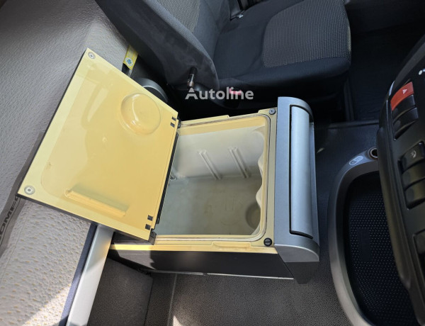 Ciężarówka firanka DAF XF 105 410 ATe winda retarder air integral import France