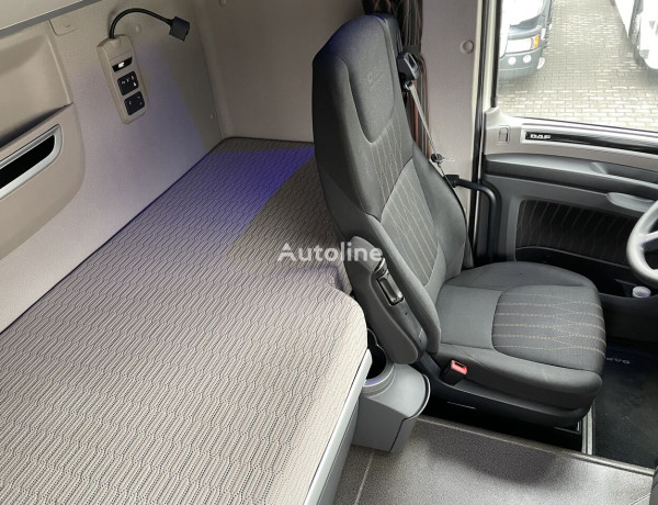 Ciągnik siodłowy DAF XF 106 480 RETARDER NEW TIRES only 360tys.km!!!